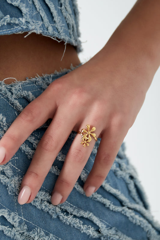 Bloemige statement ring