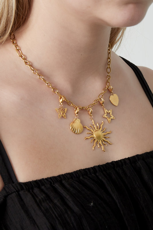Ketting met zon- en strandbedels
