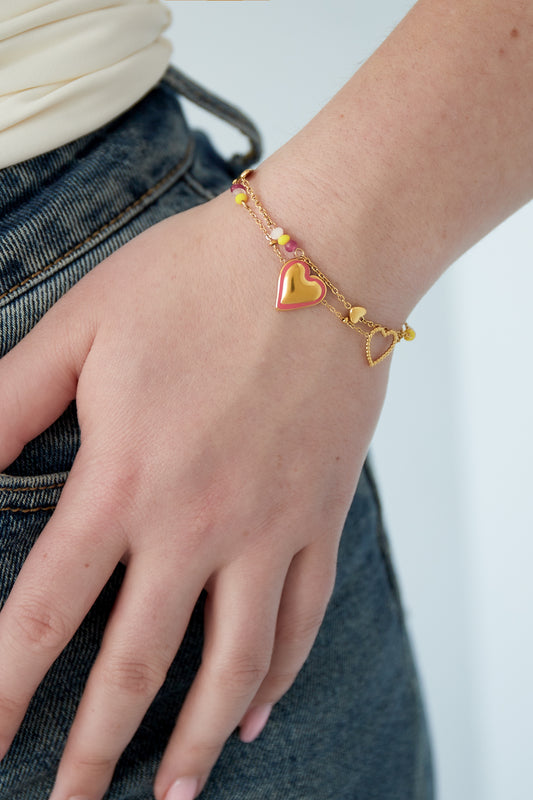 Armband met kleurrijke hartjes en kralen