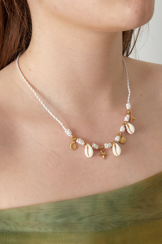 Schelp- en bedelketting