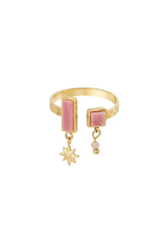 Verstelbare gouden ring met gekleurde steen en bedel